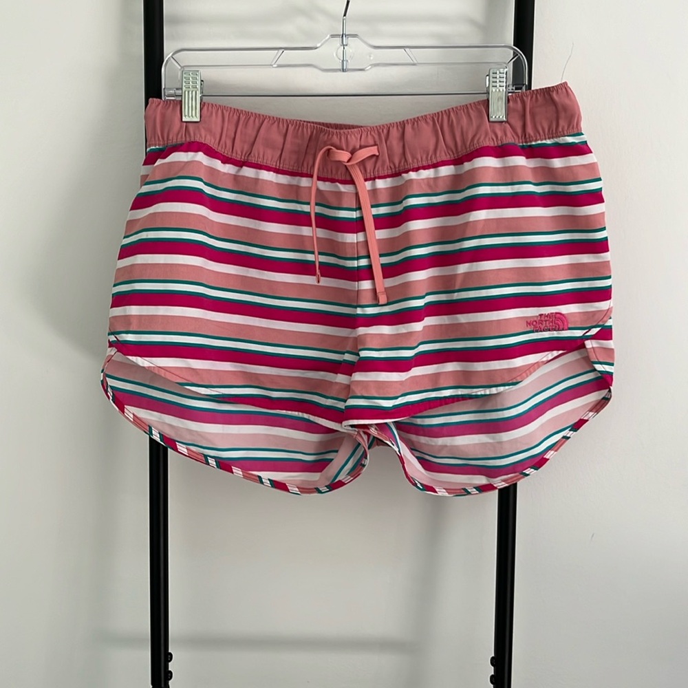 The North Face Class V Mini Shorts Active Athletic Stripes Geometric Size L